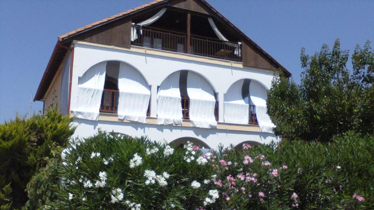 Vrasná Villa Iris מראה חיצוני תמונה