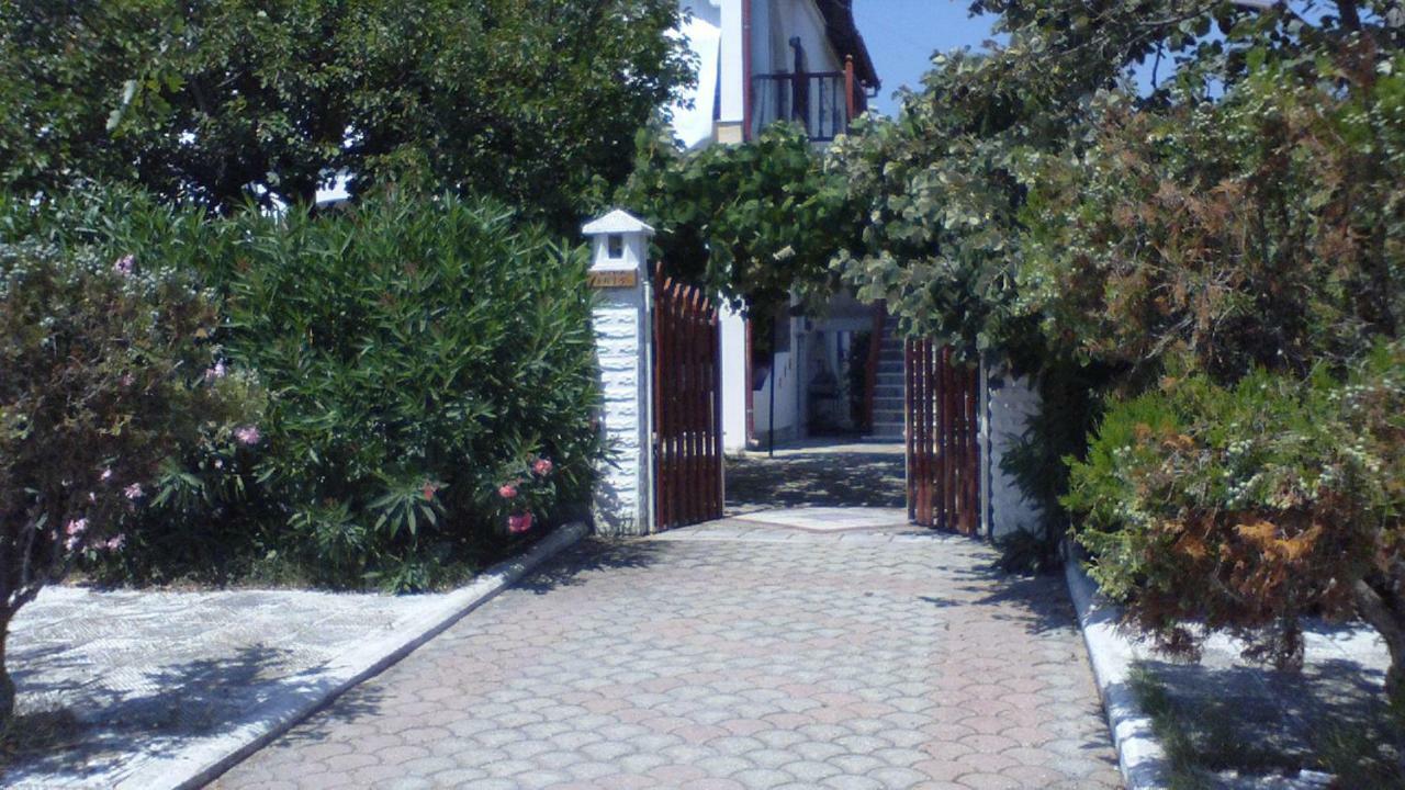 Vrasná Villa Iris מראה חיצוני תמונה